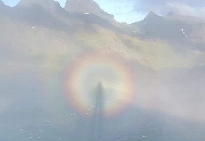 Netko je na vrhu planine primijetio nesvakidašnji prirodni fenomen, snimka je fascinantna