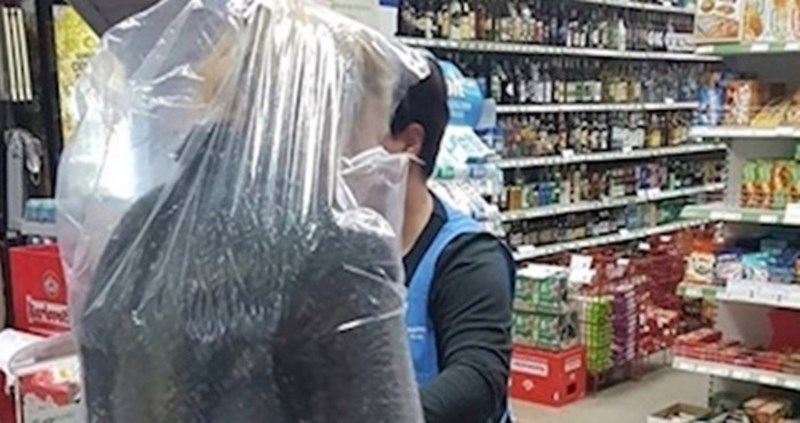 Žena iz Dalmacije nasmijala je cijelu zemlju, morate vidjeti kako je ušla u trgovinu za vrijeme kiše