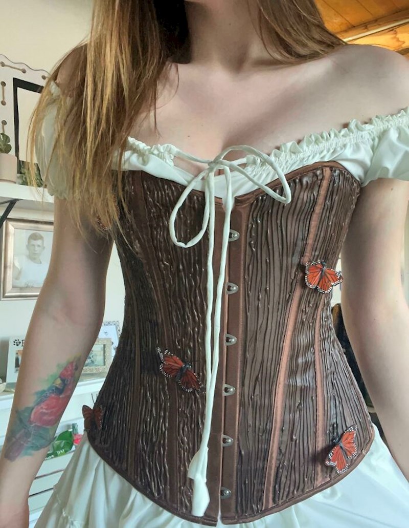 23. Prvi korzet koji sam napravila.