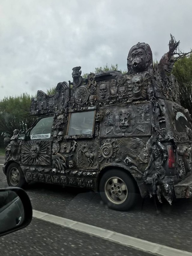 14. Što je uopće ovo?