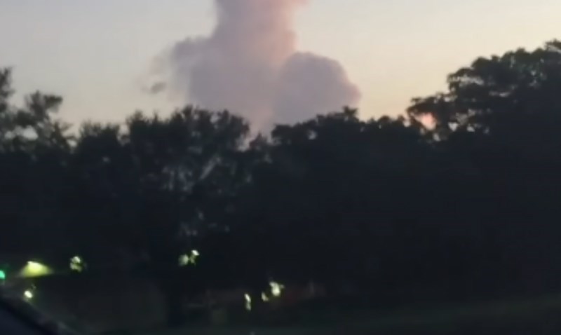 Djevojke su u Miamiju uočile oblak urnebesnog oblika, snimka je brzinom munje obišla cijeli svijet