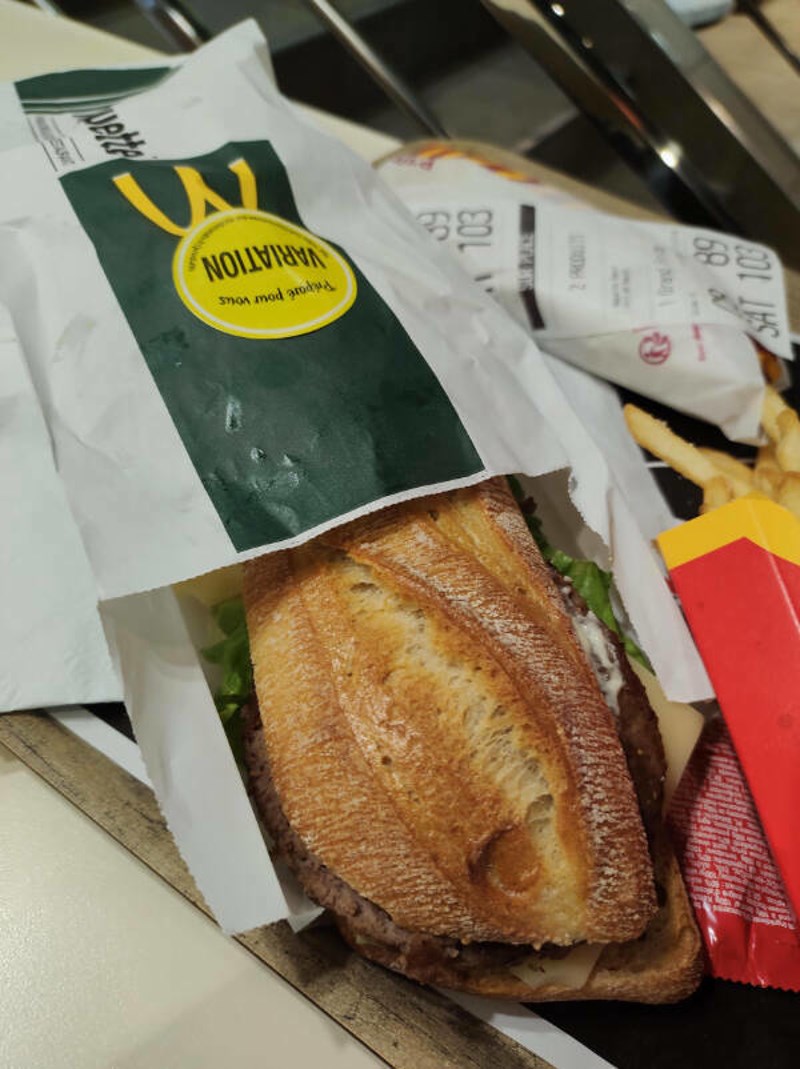 15. Saznao sam da u Francuskoj McDonald'si poslužuju McBaguette