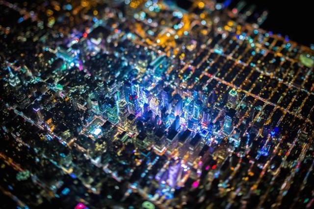 16. New York iz zraka izgleda poput makete.