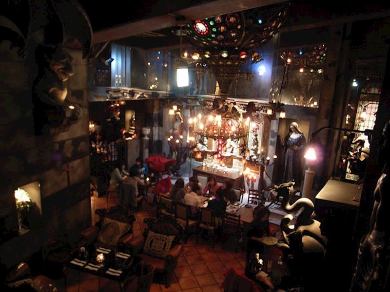 8. Restoran "Christon" u Japanu, u kojem se osjećate kao da večerate u katoličkoj crkvi