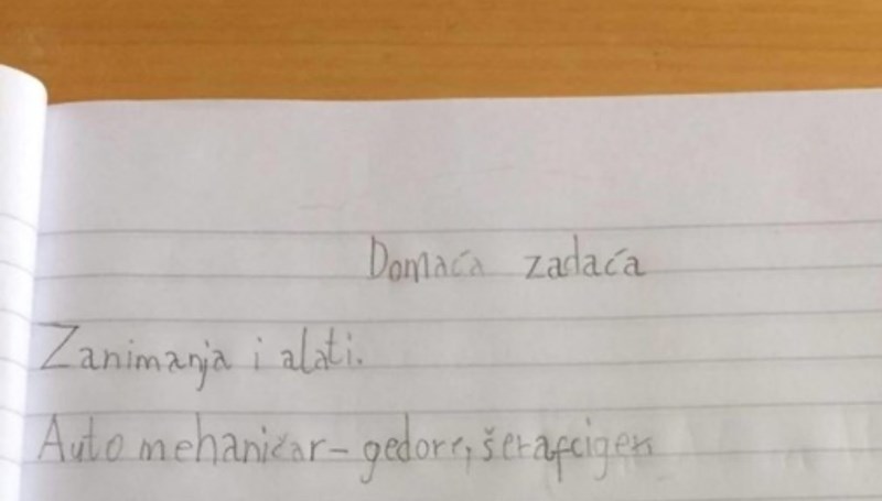Učiteljica je nakon pregleda zadaće napisala poruku za oca ovog dječaka, fotka je postala hit