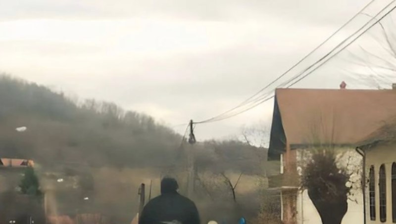 Netko je u jednom selu snimio urnebesan prizor, fotka je odmah obišla cijeli Balkan