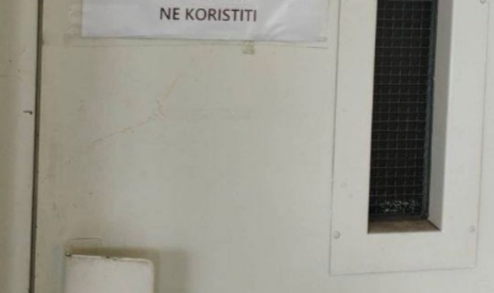 Stanare zgrade zbunila je poruka koju su ugledali na dizalu, bizarnije od ovoga ne može
