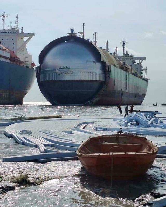 10. LNG tanker