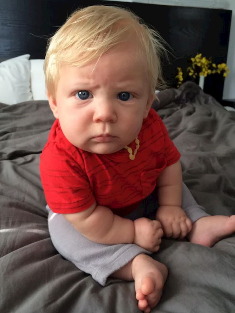 3. "Moj sin izgleda kao da se već počeo žaliti na inflaciju."