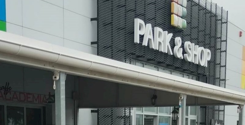 Fejsom kruži bizaran prizor s jednog parkirališta, morate vidjeti gdje je parkirao vozač Jeepa