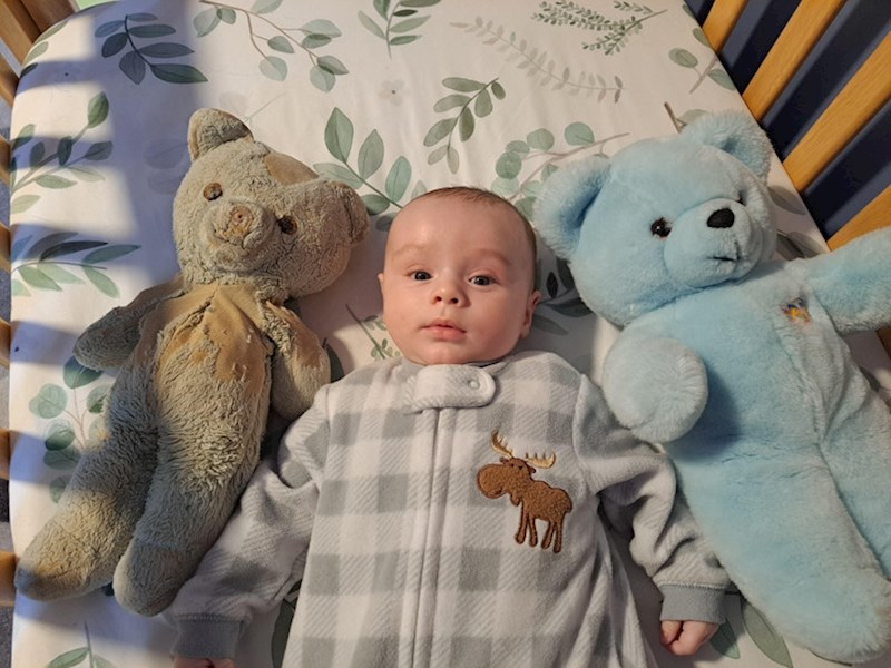 10. "Moja mama pronašla je istog medvjedića kojeg sam ja imala kao klinka za moga sinčića."