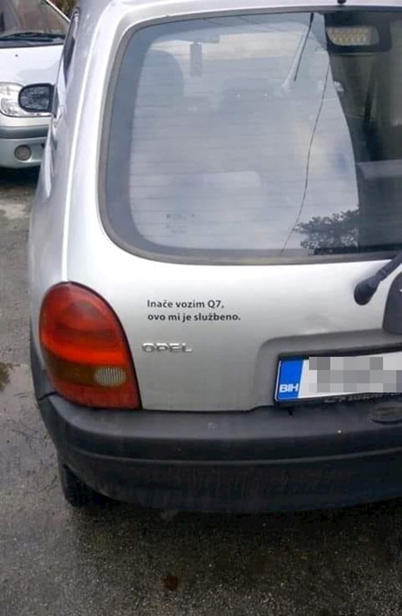 Bosanac Je Na Auto Zalijepio Natpis Koji Je Nasmijao Prolaznike, EV0 ...