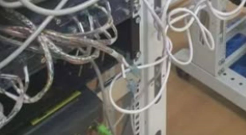 Detalj u jednoj server sobi izazvao je salve smijeha na mrežama, morate vidjeti ovaj hit