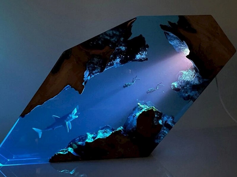 19. Obožavam podmorje i morske pse, a i kreativni rad. Pa sam si napravila ovu noćnu lampu.