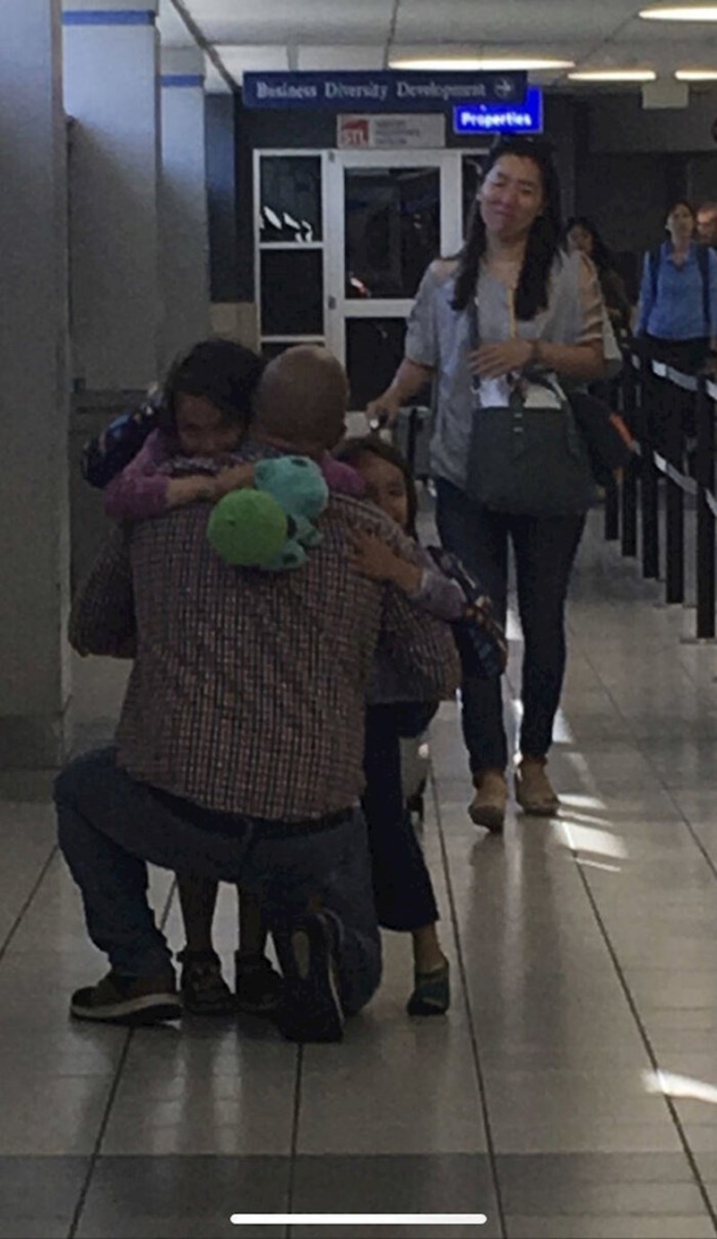 "Prije šest mjeseci napustio sam svoju obitelj i otišao na drugi kraj svijeta da sve pripremim za njihov dolazak, radio sam kao manijak i napokon je došao trenutak da smo se spojili."