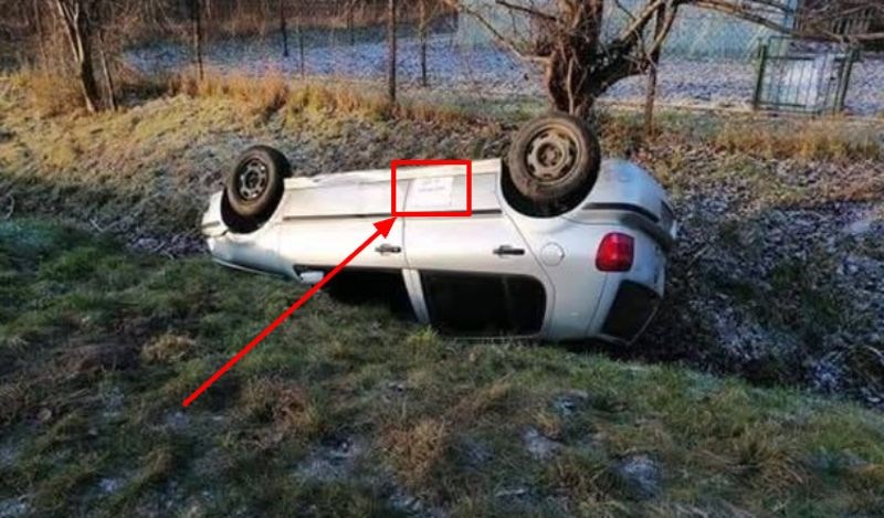 Tip je sletio autom u jarak, svi umiru od smijeha zbog poruke koju je ostavio