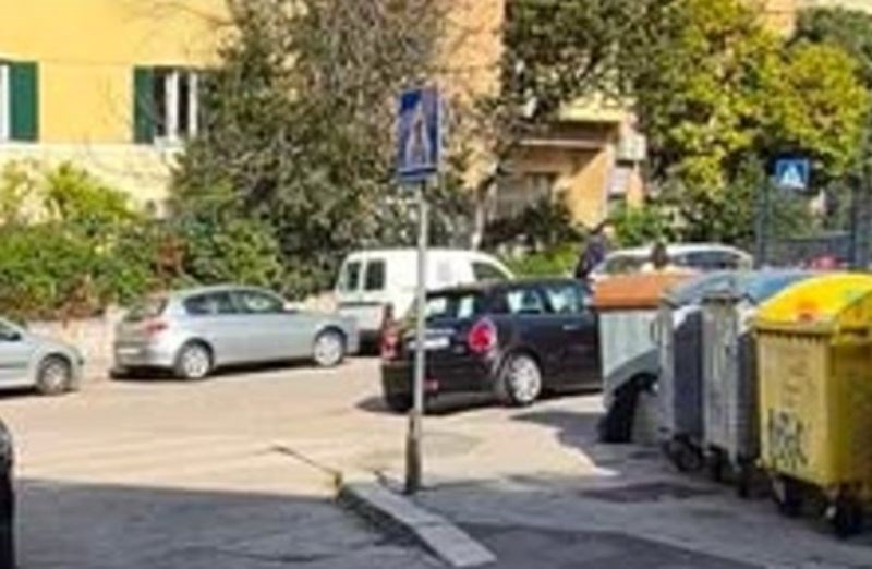 E, sad smo definitivno sve vidjeli! Vlasnik BMW-a odradio je najbahatiji parking u povijesti