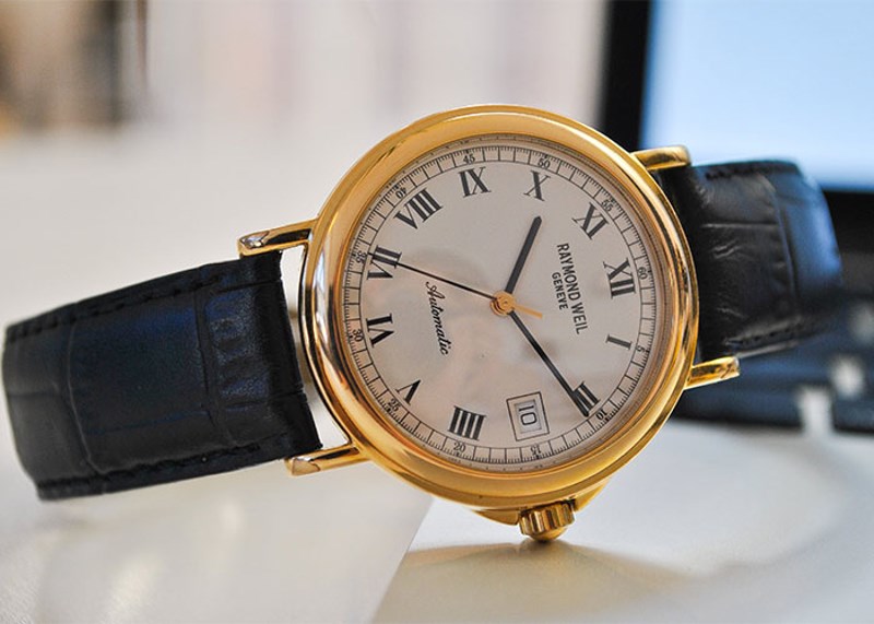 Obični, regularni, nepametni sat je stoput ljepši i praktičniji od ovih koje moraš stalno puniti