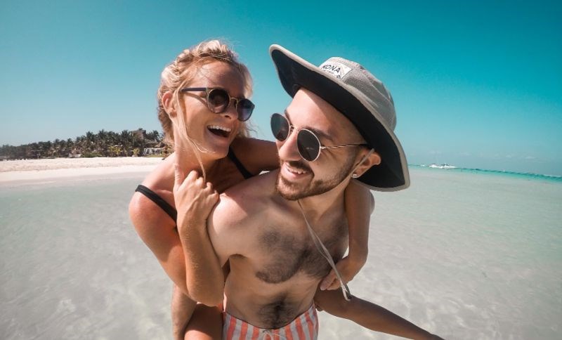 Ako objavite jednu od ovih šest stvari dok ste na odmoru, svi vam se rugaju. Donosimo popis