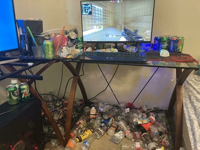 Gaming setup bez posla