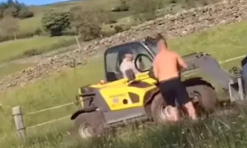 Vlasniku farme netko je parkirao auto na ulaz, način na koji je riješio problem obara internet