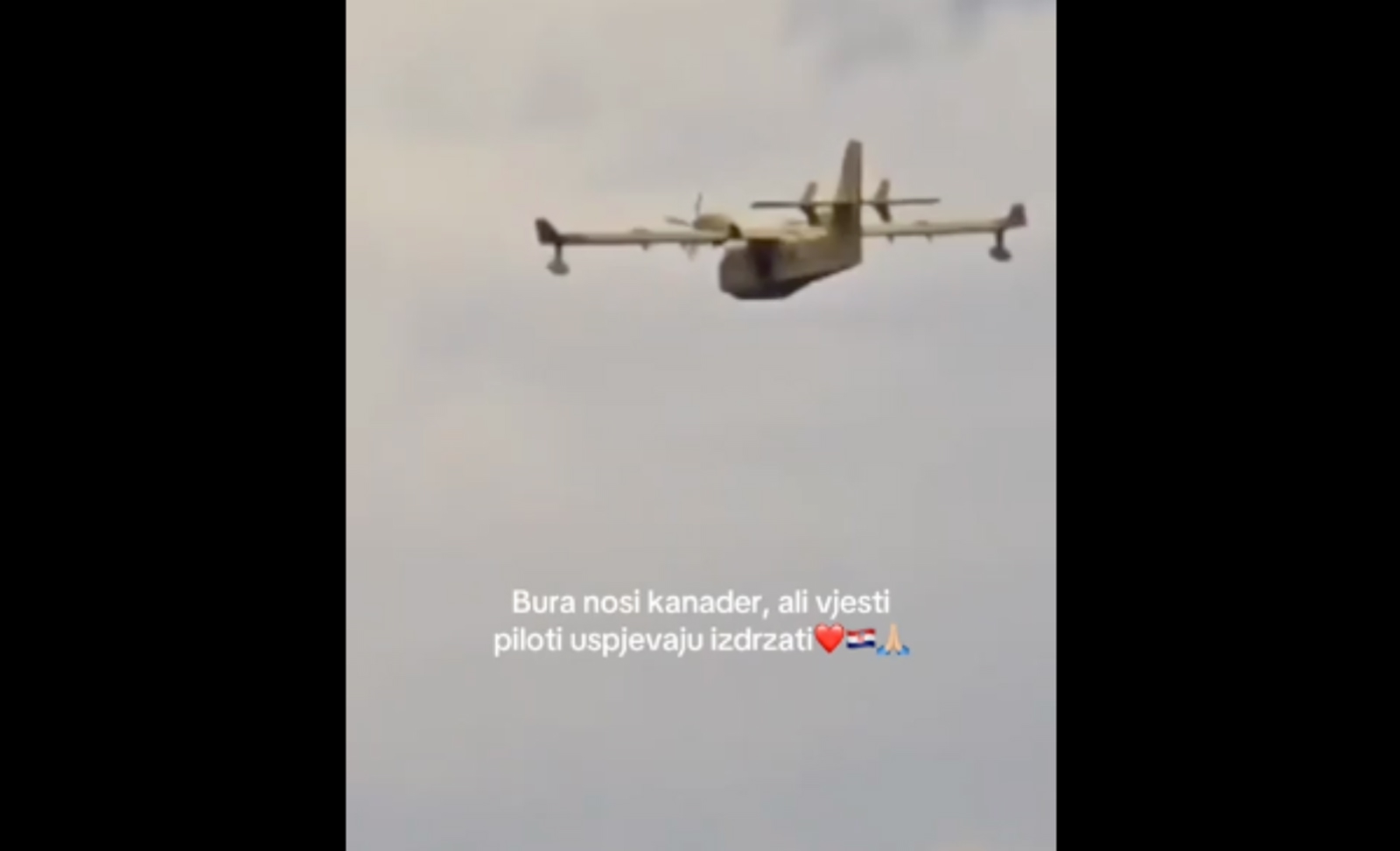 Brutalna snimka s Brača: Pogledajte kako izgleda kad kanader naleti na udar olujne bure