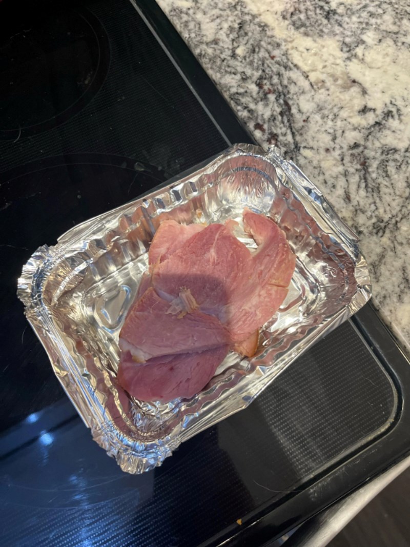 Roditelji su mi javili da će mi poslati viškove s božićne večere jer sam tada bio dežuran. Evo što su poslali