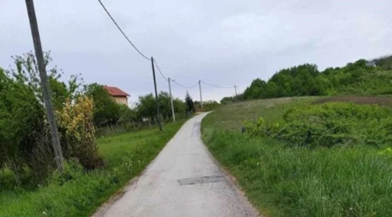 Fotka ceste iz Hrvatske postala je apsolutni hit zbog bizarnog detalja, ovo je predobro!