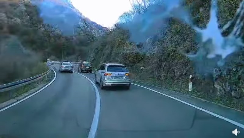 Snimka s ceste kraj Senja ljude ostavila u nevjerici: ovo je najopasnije pretjecanje ikad!