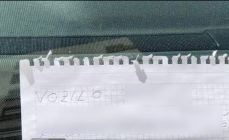 Ovo se ne viđa često: policija je tipu ostavila poruku za brisačem, oduševit će se kad je vidi