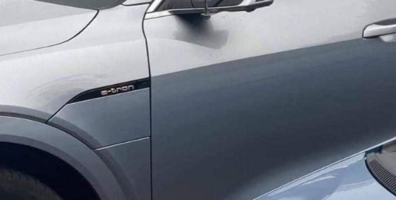 Vlasnik luksuznog Audija napravio je preinaku na svom autu koja je sve ostala u čudu, pa čemu ovo?