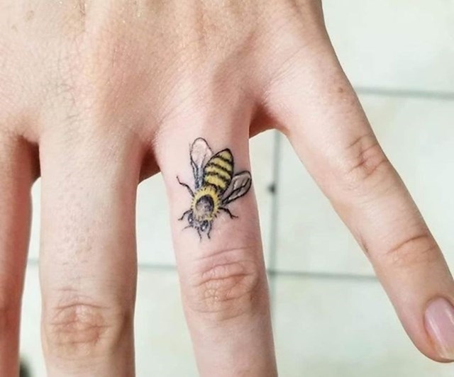 Vjenčano "prstenje" moje supruge i mene, mi smo inače pčelari