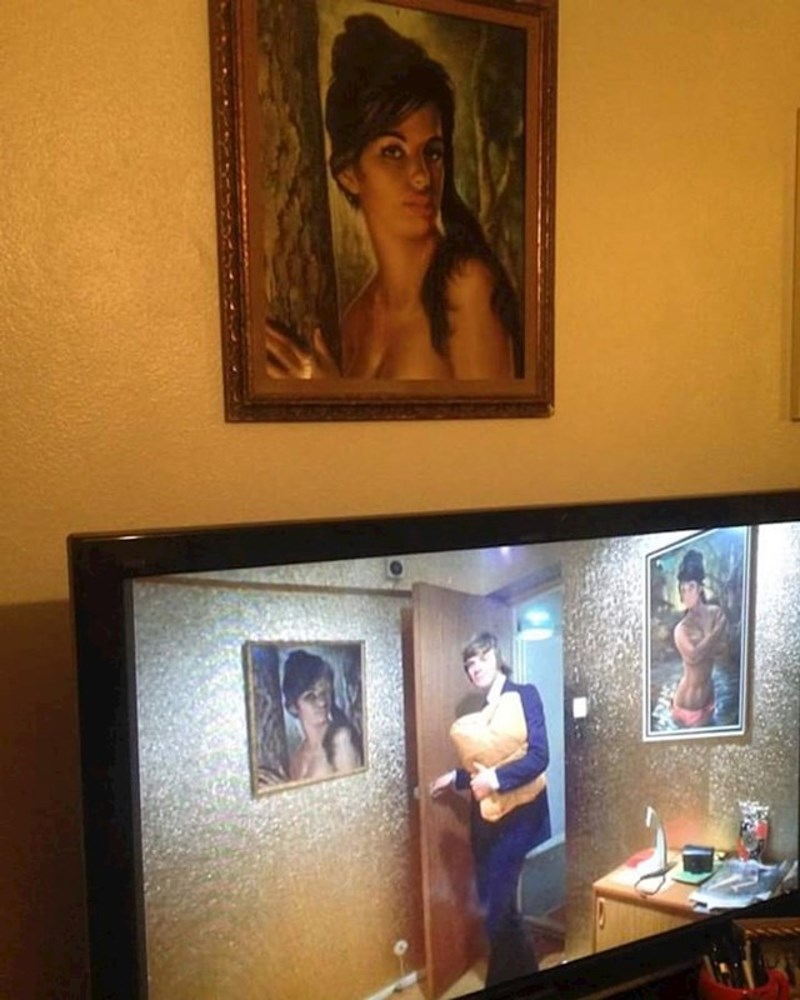 Zar je netko bio u mojoj kući i snimio film dok sam spavao??