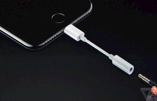 Adapter za slušanje glazbe na iPhoneu
