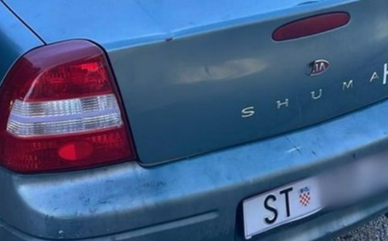 Splićanin je na svoju Kiu dodao tri slova i nasmijao čitav internet