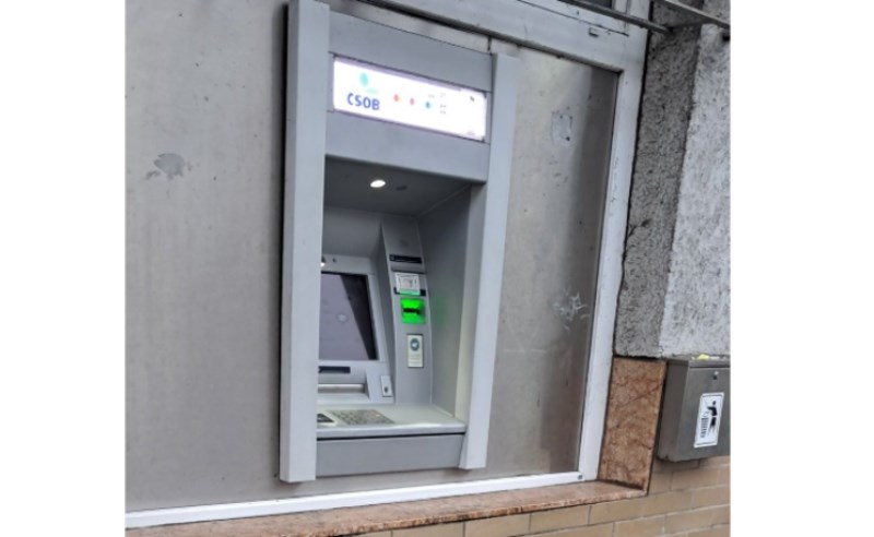 Fotka bankomata iz Češke obara sve rekorde. Ljudi ne vjeruju da je banka ovo stvarno napravila