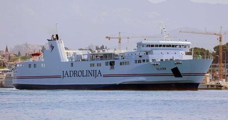 Ovo je glavna fora na internetu danas, odmah će vam biti jasno zašto svi dijele fotku