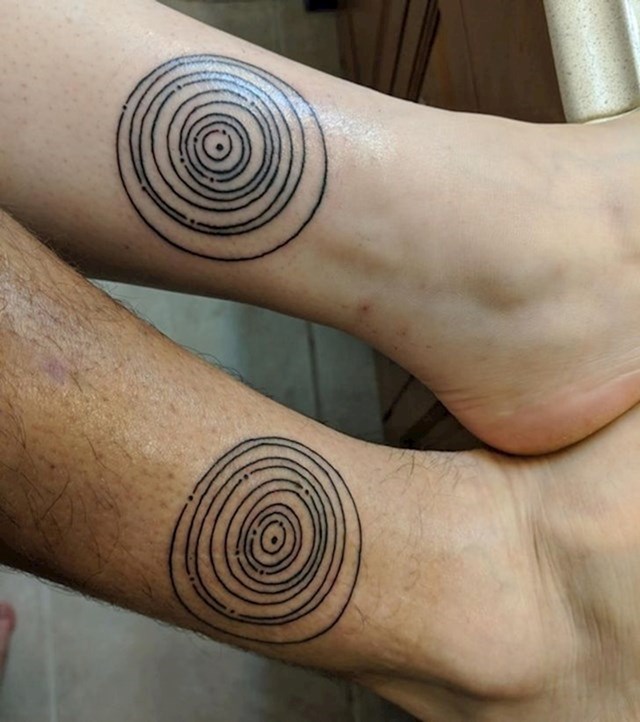 Supruga i ja smo tetovirali položaj planeta u trenutku našeg vjenčanja
