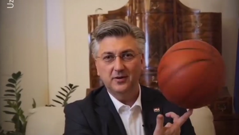 Plenković je otvorio TikTok profil, širi se urnebesna snimka zbog prve poruke koju je poslao