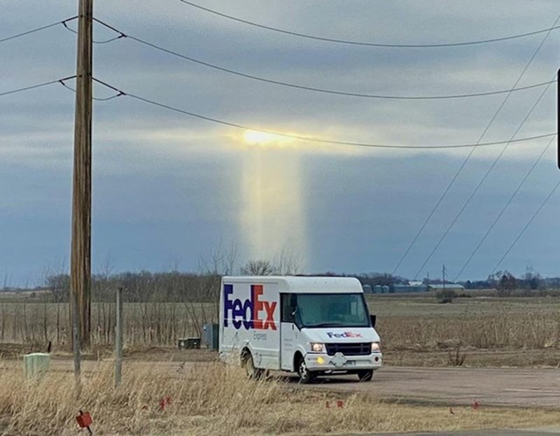 Sunčev odsjaj se savršeno poklopio s FedExovim kamionom