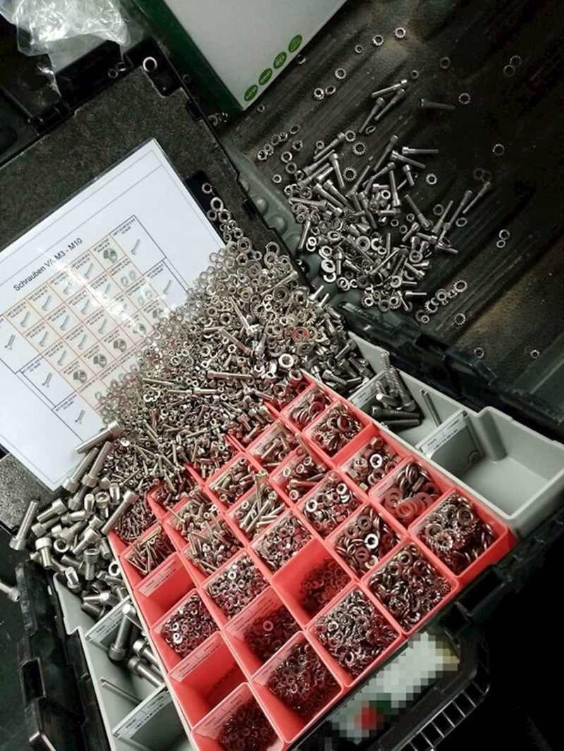 "Evo kako sam otkrio da moj kolega ne zna baš pravilno zatvoriti kutiju, minutu prije nego sam krenuo kući."