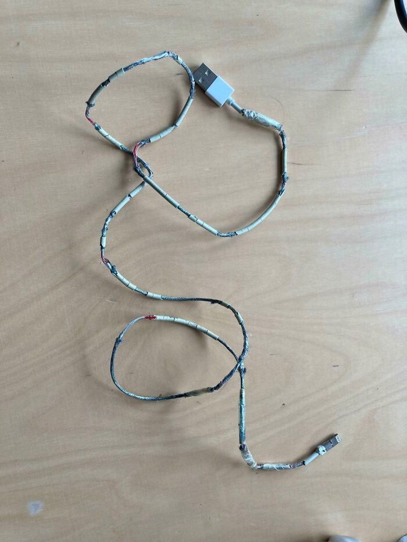 Pitao me da mu posudim punjač, ovakvog ga je vratio