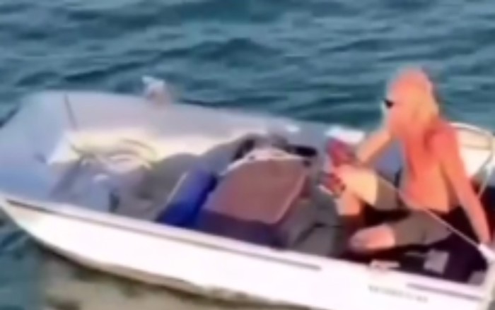 Svi umiru od smijeha na snimku iz Dalmacije, pogledajte što je tip iskoristio za motor na brodu