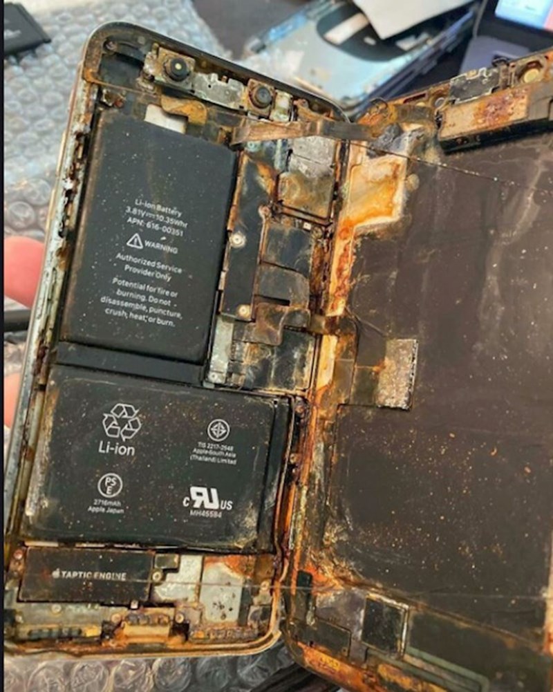 Ovo je ono kad ostave popraviti mob pa se prave da nikad nije takao vodu :D