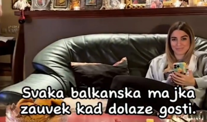 Mama je pripremila sve za dolazak gostiju, a onda je kćer dobila ideju. Morate vidjeti taj show