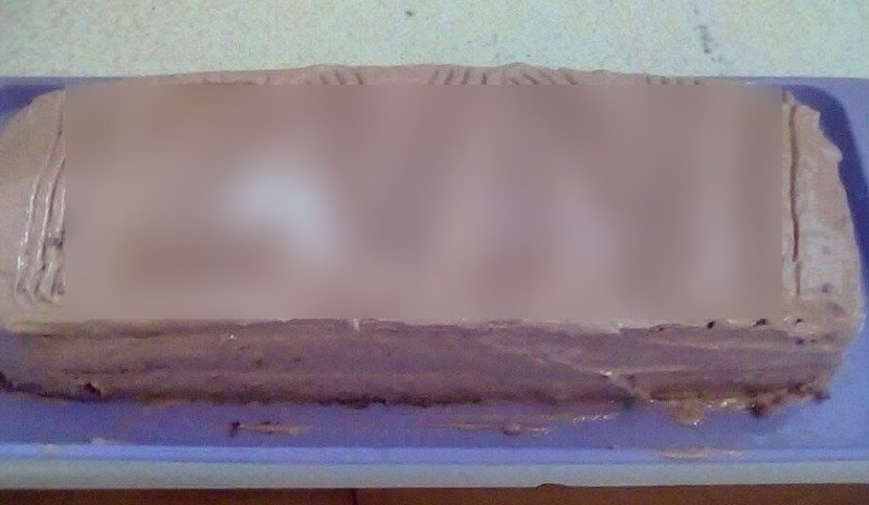 Zaboravio je poklon za Valentinovo pa je napravio kolač da se ispriča, morate vidjeti što je napisao