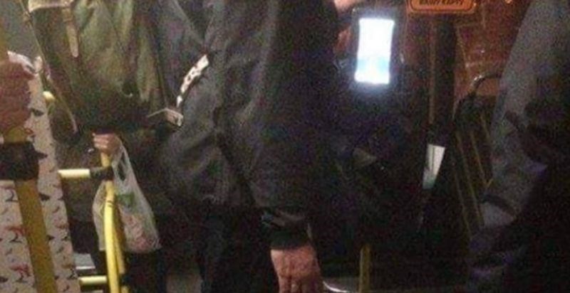 Scena iz autobusa u Beogradu nasmijala je regiju, morate vidjeti što tip nosi u ruci