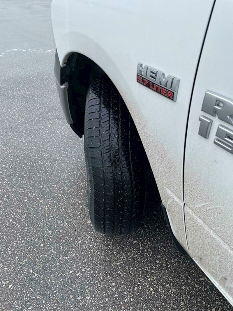 Dovezao ga "jer nešto nije u redu s gumom"