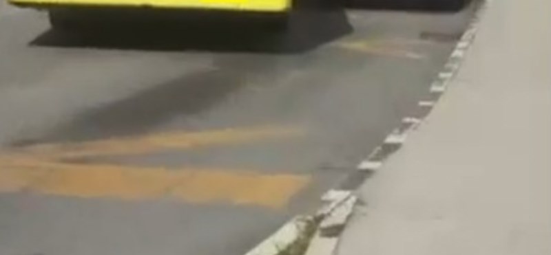 Dalmatinac je parkirao na autobusnom stajalištu, ljudi su oduševljeni kakvu kaznu je dobio