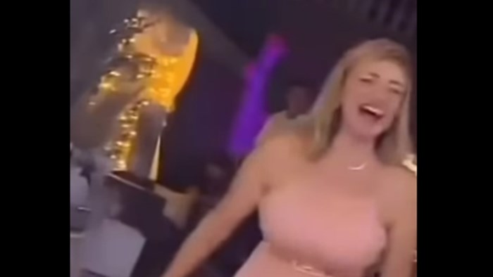 Hit snimka sa svadbe: djevojka je išla uhvatiti buket, ljudi ne vjeruju što je njen dečko napravio